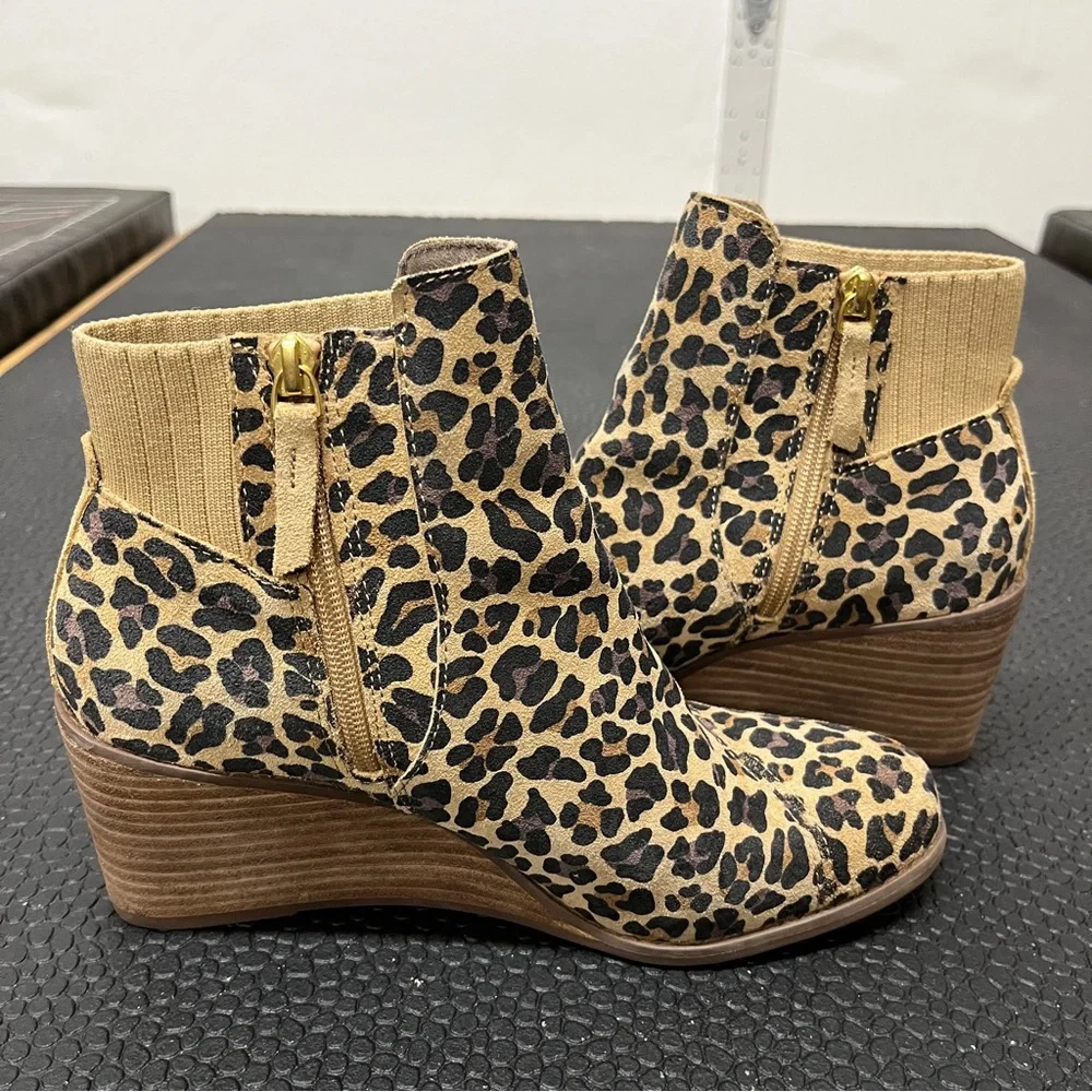 Toms Leopard print Sadie wedge boot, size 8.5, EUC - Picture 5 of 10